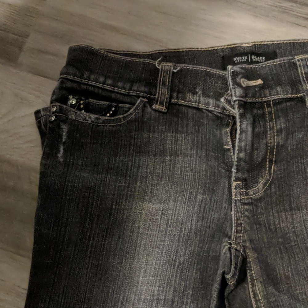 Gray WHBM slightly distressed jeans - Picture 6 of 6